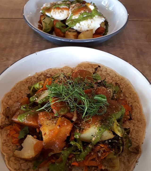 #eggsoftheweak and #veganhaver #breakfast #sundayvibes #veggie #vegan #grubandgrog #bubbleandsqueak