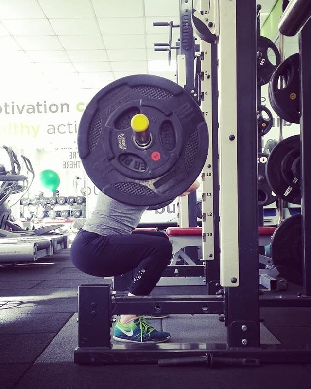 Monday or #squatday? #frontsquat my fave squats, what’s yours? #squat #squats #favourite #strongwomen #strongwoman #girlswholift #personaltrainer #personaltraining