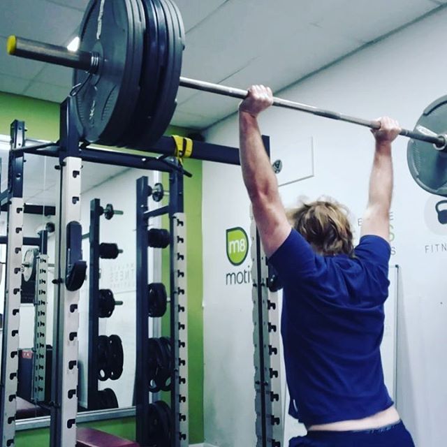 Just a little overhead strength work at Motive8 North. 
#leeds #leedsgym #leedsfitness #leedsfitfam #strength #personaltrainer #personaltraining #personaltrainingstudio